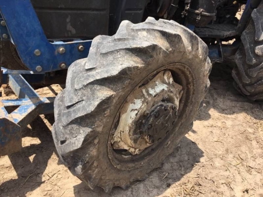 NEWHOLLAND TT55 สองเพลา 535,000 บาท 2,830 ชม. เครื่องดี เกียร์ดี ยางดี (ใบมีด- หาง 7 ) เอกสารเล่มทะเบียน  รถอยู่ จ.ยโสธร โทร&amp;ไอดีไลน์ 0610710295