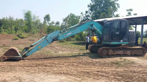 เก่านอก 1 ปี 980,000 KOBELCO SK135SR เครื่องดี ปั้มแรง โช่หนา เอวแน่น ไฟฟ้าครบ เอกสารอินวอยท์  รถอยู่ จ.ร้อยเอ็ด โทร 0610710295