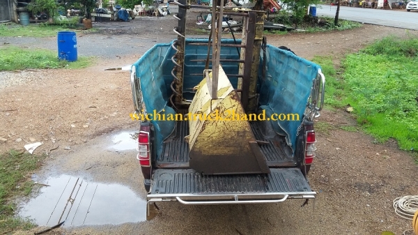 โก้เอก ทุ่งมะสังมารับแล้วครับทันใจจริงๆ ชุดตักหน้ารถไถฟอร์ดเก่านอก ยี่ห้อ STOLL ROBUST 10 ตรงรุ่น6600ตัวใหญ่ยกสูงมาครบๆตามรูปเลยครับ โก้เอก ทุ่งมะสังมารับแล้วครับทันใจจริงๆ ชุดตักหน้ารถไถฟอร์ดเก่านอก ยี่ห้อ STOLL ROBUST 10 ตรงรุ่น6600ตัวใหญ่ยกสูงมาครบๆตามรูปเลยครับ