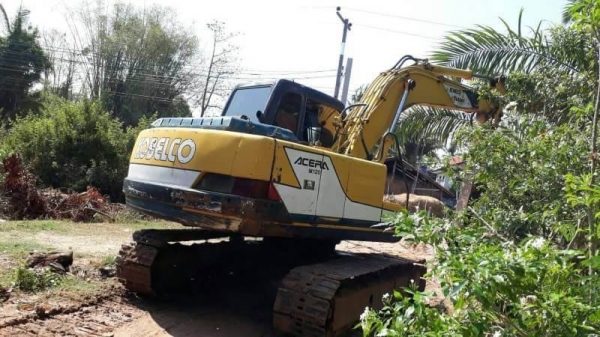 KOBELCO SK100 MARK 3 ราคา 650,000 บาท (มีไลน์หัวเจาะ) เครื่องดี ปั้มแรง โช่หนา เอวแน่น ไฟฟ้าครบ (ขาดมอเตอร์คันเร่ง) เอกสาอินวอยท์ รถอยู่ จ.ศรีษะเกศ โทร&ไอดีไลน์ 0610710295 KOBELCO SK100 MARK 3 ราคา 650,000 บาท (มีไลน์หัวเจาะ) เครื่องดี ปั้มแรง โช่หนา เอวแน่น ไฟฟ้าครบ (ขาดมอเตอร์คันเร่ง) เอกสาอินวอยท์ รถอยู่ จ.ศรีษะเกศ โทร&ไอดีไลน์ 0610710295