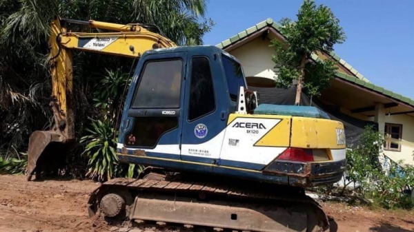 KOBELCO SK100 MARK 3 ราคา 650,000 บาท (มีไลน์หัวเจาะ) เครื่องดี ปั้มแรง โช่หนา เอวแน่น ไฟฟ้าครบ (ขาดมอเตอร์คันเร่ง) เอกสาอินวอยท์ รถอยู่ จ.ศรีษะเกศ โทร&ไอดีไลน์ 0610710295 KOBELCO SK100 MARK 3 ราคา 650,000 บาท (มีไลน์หัวเจาะ) เครื่องดี ปั้มแรง โช่หนา เอวแน่น ไฟฟ้าครบ (ขาดมอเตอร์คันเร่ง) เอกสาอินวอยท์ รถอยู่ จ.ศรีษะเกศ โทร&ไอดีไลน์ 0610710295