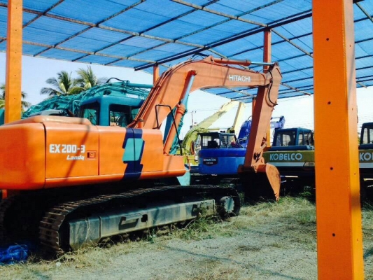 ขายรถขุด EX 200-3 รถนำเข้าจากนอกแท้ยังไม่ใช้งานในไทยใบ 60 มีแอร์เอกสารอินวอยไฟฟ้าครบสภาพเดิมสวยเต็มพร้อมใช้งานร้านละอองดาวแทรคเตอร์นครชัยศรี