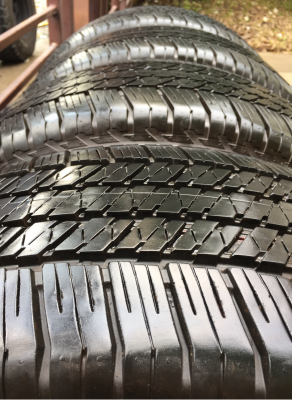 ยาง Bridgestone 265 60 18 ปี16 ดอกเต็ม ไม่มีปะ เนื้อนิ่มๆ ราคาไม่แพง