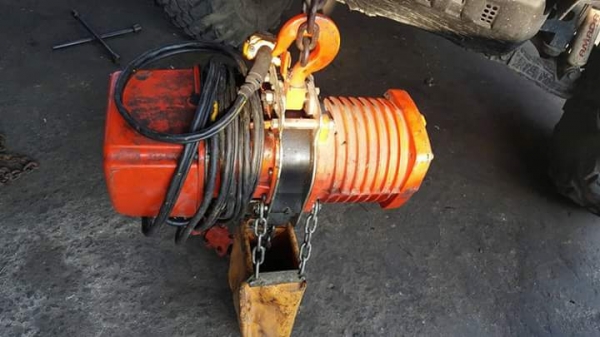 ขายรอกไฟฟ้า 380V  0.5T