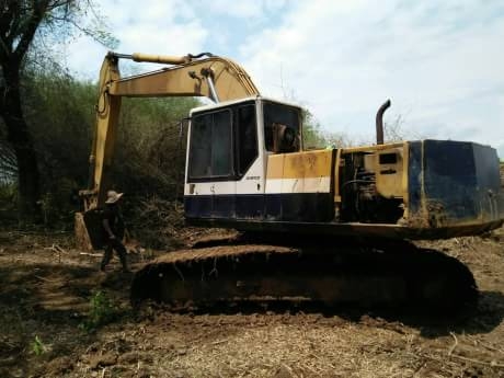 KOMATSU PC120-5