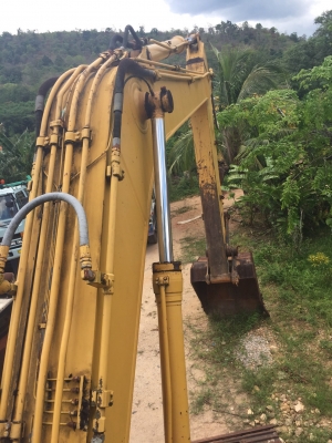 ขายรถแบคโฮ KOMATSU PC 200-5 คอนโทนยาว มีใบอินวอล สนใจโทร 081-970-1072