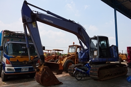ขายรถแบคโฮ KOMATSU PC228US-2 (สภาพดีมาก)
