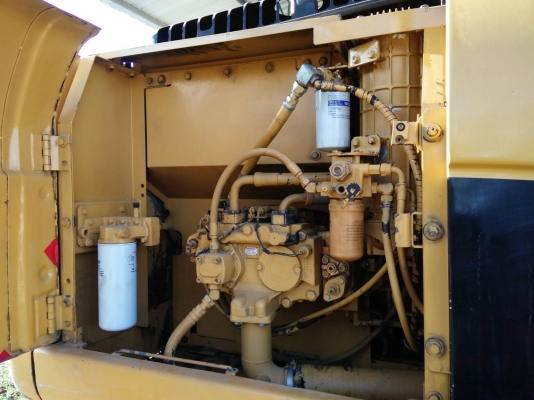 CAT 320D JAPAN ใช้งาน11000ช.ม สวยมากเอกสารอินวอยซ์