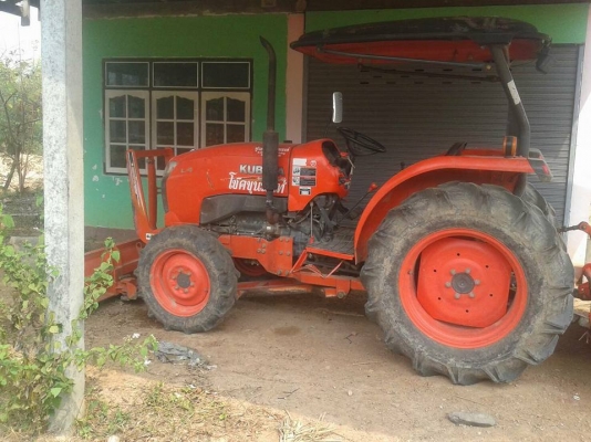 รถไถ L4708  สวยรถไร่  สภาพดีมากครับ