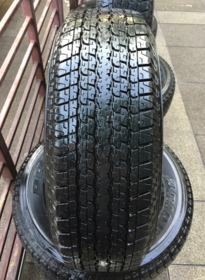 รอบนี้มีมาแค่3ชุดครับ  ยาง Bridgestone 245 70 16 ปลายปี16 ดอกเต็ม เนื้อนิ่ม ใช้ยาว ราคาไม่แพง