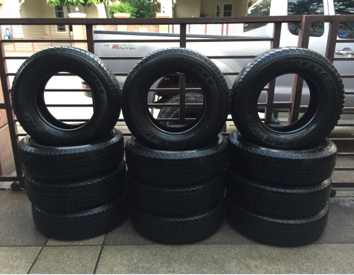 รอบนี้มีมาแค่3ชุดครับ  ยาง Bridgestone 245 70 16 ปลายปี16 ดอกเต็ม เนื้อนิ่ม ใช้ยาว ราคาไม่แพง