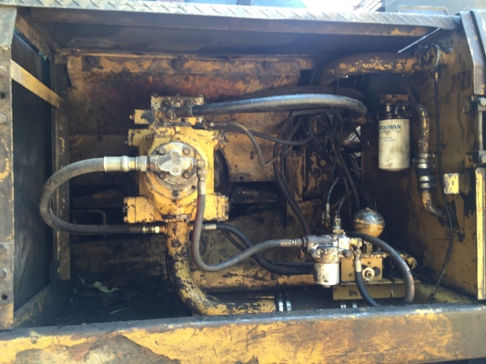 รถแบคโฮ CAT E200 B