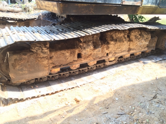 รถแบคโฮ CAT E200 B