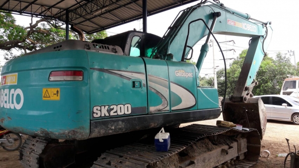 ขายรถแบโค KOBELCO SK200 YN11 รถสวย เอว โซ้ เปลี่ยนใหม่จากอริยะ 15,000 กว่าๆ ชั้วโมง ไฟฟ้าครบ ราคา1485000 สนใจโทร081-3531946 (ID ) 081-3531946 ต่อ.บางนา ดูรถได้ที่สิงบุรีครับ