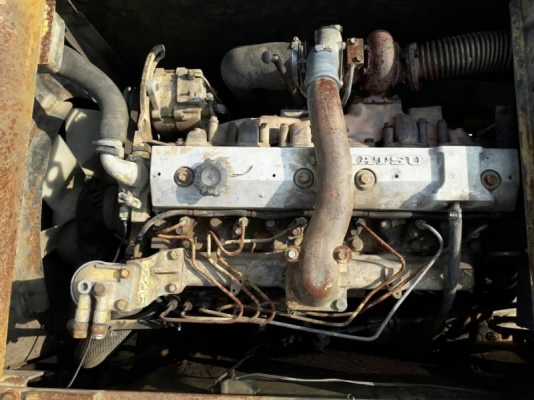 ขาย 385,000 KOMATSU  200 - 5 ซี่เรียล 64913  เครื่องดี ปั้มดี  เอวแน่น  ช่วงล่างพอใช้รถทำงานอยู่  รถอยู่ นครปฐม 090-772-3710 090-772-3708