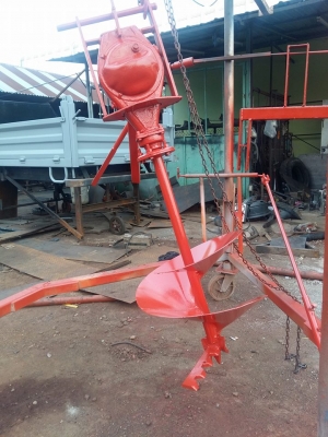 เครื่องเจาะหลุม ขุดดิน ติดรถไถได้ทุกรุ่น ทุกยี่ห้อ ใช้ยอยปั่น รอบ-แรงกำลังดี ขุดลึกได้80cm. ขายปลีกส่ง