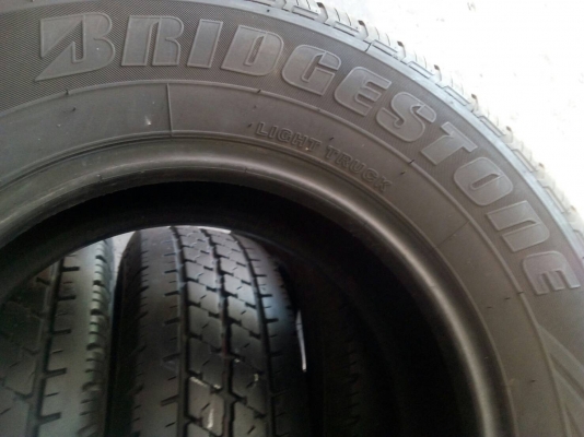 195R14 BRIDGESTONE LEO 677 ชุด 4 เส้น tel.063-286-3551, 081-427-3941 195R14 BRIDGESTONE LEO 677 ชุด 4 เส้น tel.063-286-3551, 081-427-3941