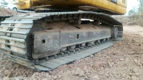 KOMATSU PC200-7