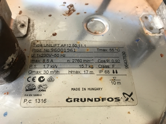 ขายไดโว่สแตนเลส Groundfos 2HP. 220V ไฟบ้าน ขนาด 2นิ้ว พร้อมลูกลอย สภาพสวยเดิมๆ พร้อมใช้งาน มี 3ตัวครับ (มีลูกลอย 2ตัวครับ)