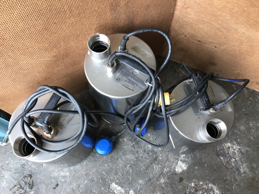 ขายไดโว่สแตนเลส Groundfos 2HP. 220V ไฟบ้าน ขนาด 2นิ้ว พร้อมลูกลอย สภาพสวยเดิมๆ พร้อมใช้งาน มี 3ตัวครับ (มีลูกลอย 2ตัวครับ)