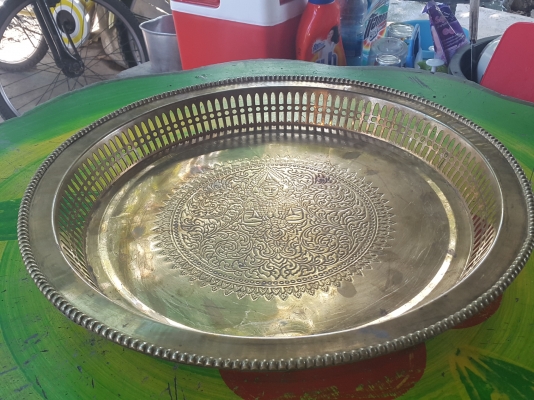 ถาดทองเหลือง ลายเทพพนม 16 นิ้้้้้ว สภาพสวยๆ ใบละ 1,900