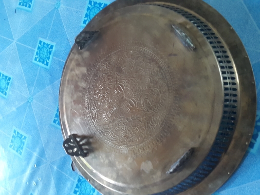 ถาดทองเหลือง ลายเทพพนม 16 นิ้้้้้ว สภาพสวยๆ ใบละ 1,900