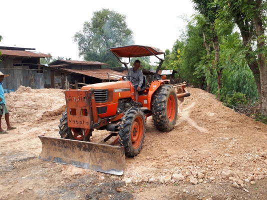 ขายด่วนรถไถ KUBOTA M5000 อุปกรณ์ ผาน6ดันหน้า เครื่องเียร์ดี ท้ายแน่น รถสภาพสด พร้อมใช้งาน เอกสารเล่มทะเบียน