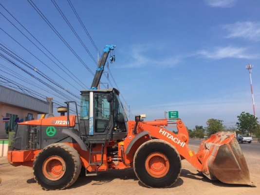 ขายรถตักล้อยาง HITACHI ZW220 (เทียบเท่า WA380-6) ปี 2012 รถนอกนำเข้าจากญี่ปุ่น มีVDOการทำงานครับ