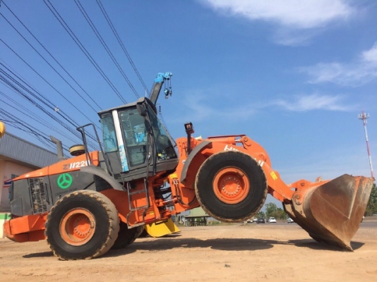 ขายรถตักล้อยาง HITACHI ZW220 (เทียบเท่า WA380-6) ปี 2012 รถนอกนำเข้าจากญี่ปุ่น มีVDOการทำงานครับ