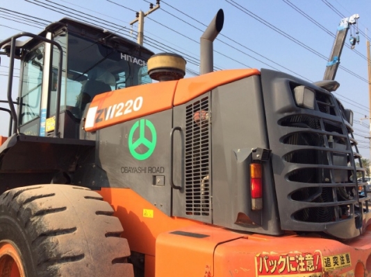 ขายรถตักล้อยาง HITACHI ZW220 (เทียบเท่า WA380-6) ปี 2012 รถนอกนำเข้าจากญี่ปุ่น มีVDOการทำงานครับ