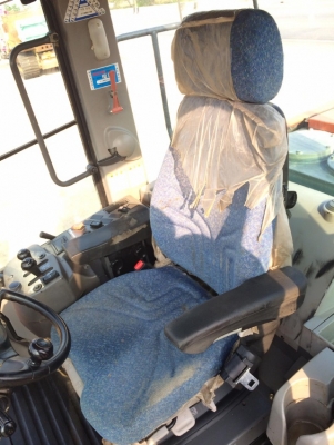 ขายรถตักล้อยาง HITACHI ZW220 (เทียบเท่า WA380-6) ปี 2012 รถนอกนำเข้าจากญี่ปุ่น มีVDOการทำงานครับ