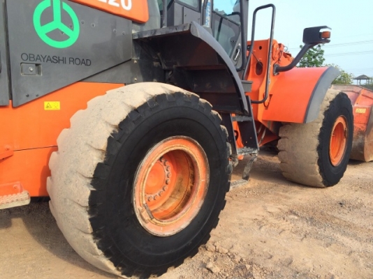 ขายรถตักล้อยาง HITACHI ZW220 (เทียบเท่า WA380-6) ปี 2012 รถนอกนำเข้าจากญี่ปุ่น มีVDOการทำงานครับ