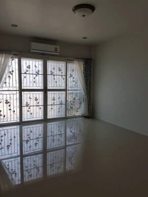 For sale ขายบ้านปลูกใหม่ ทาวเฮ้าส์ For sale ขายบ้านปลูกใหม่ ทาวเฮ้าส์