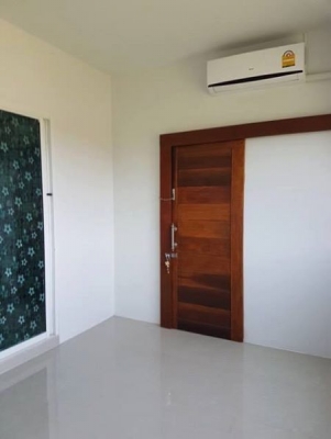 For sale ขายบ้านปลูกใหม่ ทาวเฮ้าส์