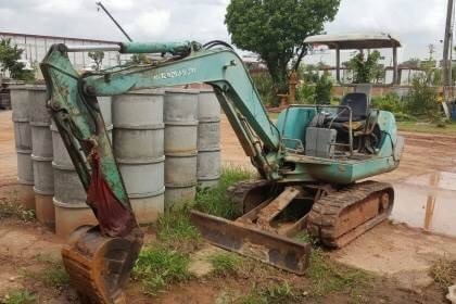 ขาย 255,000  บาท KOMATSU PC20-7 รถพร้อมใช้งาน เครื่องแห้งแน่นไม่เยิ้ม ปั้มดี ช่วงล่างดี แทรคเพิ่งเปลี่ยนใหม่ เอกสารใบซื้อขาย  รถอยู่ จ.อุดรธานี โทร&amp;ไอดีไลน์ 0610710295