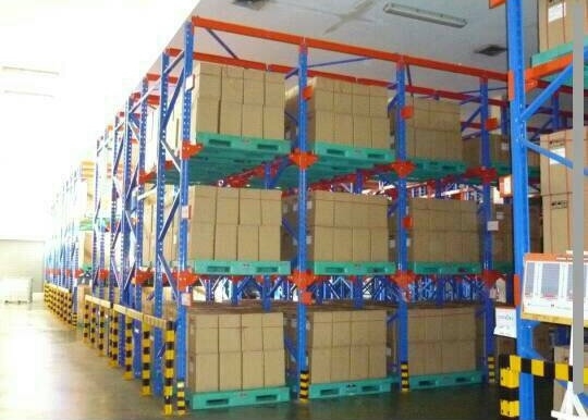 ขายแร็ควางสินค้าสภาดี อุปกรณ์ครบ สามารถประกอบได้ตามภาพเลยครับ สินค้ามีจำนวนเยอะมากครับ สภาพสมบูรณ์