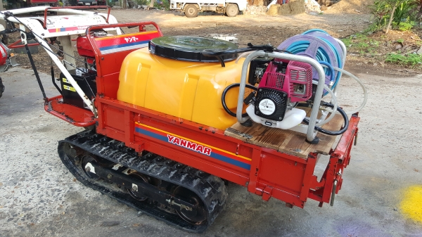 รถบรรทุกการเกษตร พร้อมปั้มฉีดยา  สอบถามต่อรองได้ พร้อมใช้งาน รหัส D2 -  2