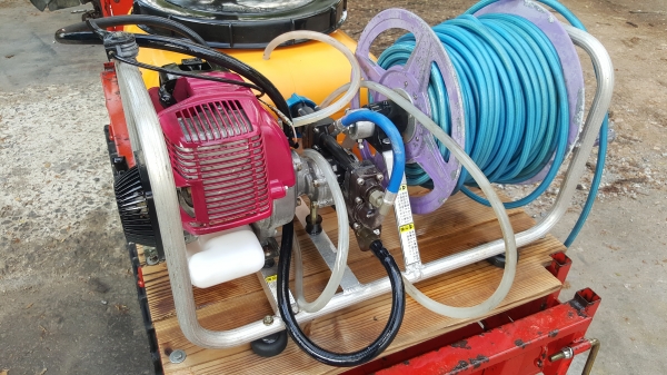 รถบรรทุกการเกษตร พร้อมปั้มฉีดยา  สอบถามต่อรองได้ พร้อมใช้งาน รหัส D2 -  2