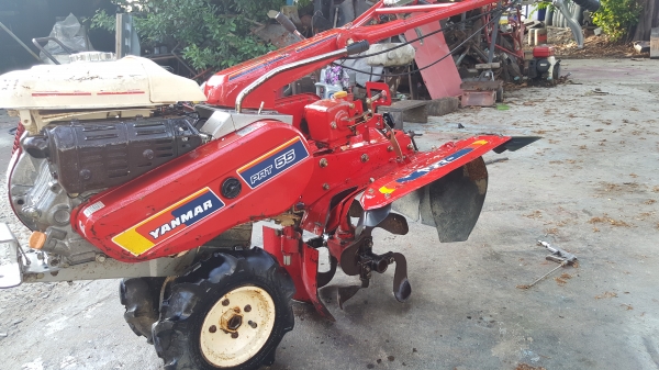 รถพรวนดินสาดออกข้าง พร้อมใช้งาน ราคา 17800 บาท รหัสสินค้า  D2 -  19