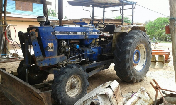 ขาย รถไถ FORD 6600 T5 เอกสารใบอินวอยซ์ อุปกรณ์มีใบดันหน้า เครื่องปลูกอ้อย ผาน 6 และผาน 3 ราคาต่อรองได้