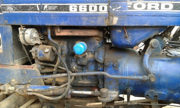 ขาย รถไถ FORD 6600 T5 เอกสารใบอินวอยซ์ อุปกรณ์มีใบดันหน้า เครื่องปลูกอ้อย ผาน 6 และผาน 3 ราคาต่อรองได้