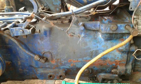 ขาย รถไถ FORD 6600 T5 เอกสารใบอินวอยซ์ อุปกรณ์มีใบดันหน้า เครื่องปลูกอ้อย ผาน 6 และผาน 3 ราคาต่อรองได้