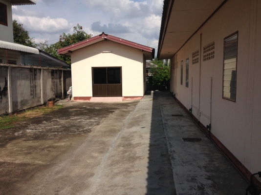 ขายด่วนห้องเช่า ทำเลดีแถวนวมินทร์หมู่บ้านศรีนคร2