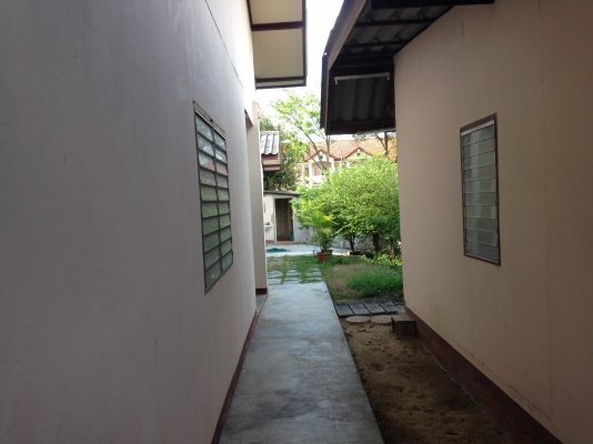 ขายด่วนห้องเช่า ทำเลดีแถวนวมินทร์หมู่บ้านศรีนคร2