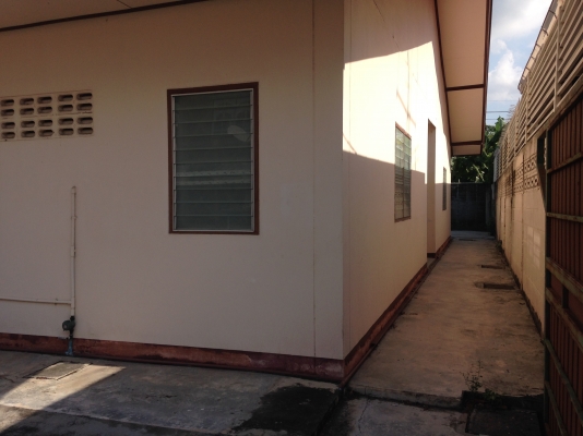 ขายด่วนห้องเช่า ทำเลดีแถวนวมินทร์หมู่บ้านศรีนคร2