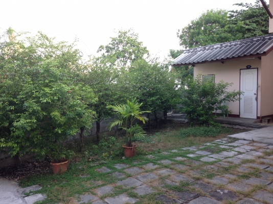 ขายด่วนห้องเช่า ทำเลดีแถวนวมินทร์หมู่บ้านศรีนคร2