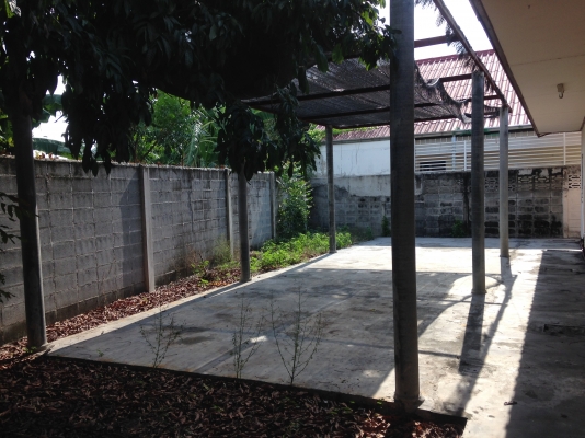 ขายด่วนห้องเช่า ทำเลดีแถวนวมินทร์หมู่บ้านศรีนคร2