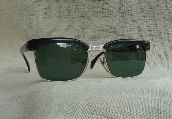 แว่นตาทองขาวเยอรมัน ยุค &#039;50s  โมเดล &#039;คลับมาสเตอร์&#039;  Vintage Rodenstock handmade in Germany