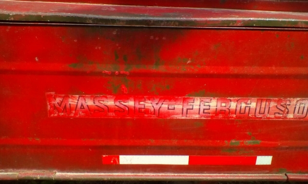 รถอัดฟางยีห้อ แม็กซี่120สภาพพร้อมใช้  145000   วันทูคอล 098 668-3479 dtac 094 283-9369 สิทธิ์คับ