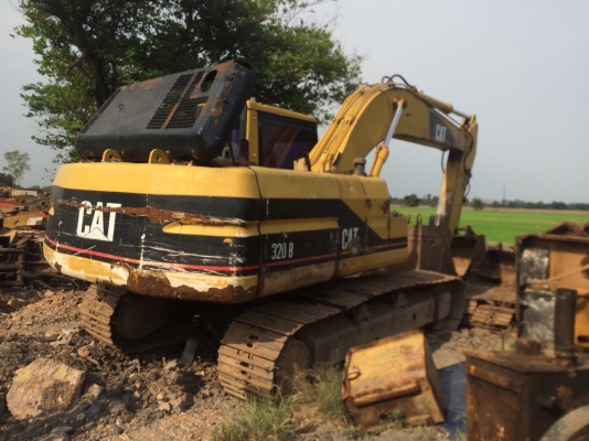 ขายรถแบคโฮ CAT 320 V2 สภาพเดิมๆ